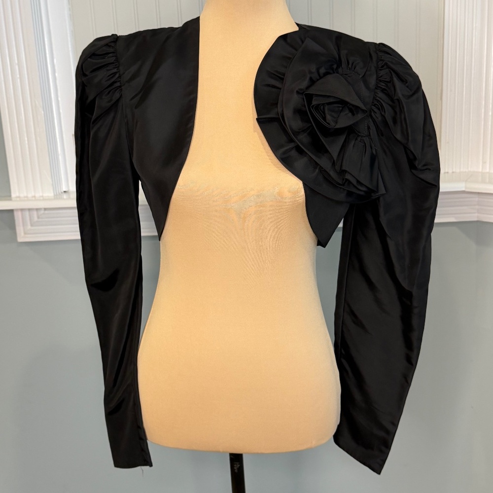 Black  Bolero with Flower * Size 5-6